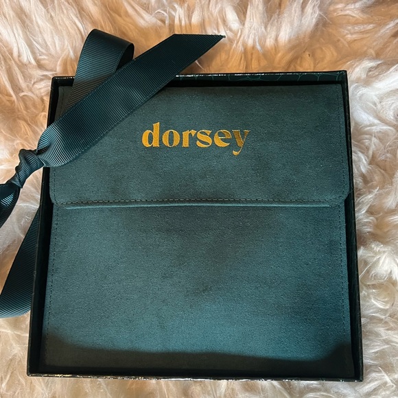 YVES LAB WHITE SAPPHIRE PARACORD NECKLACE, MARINE AND SILVER - Picture 10 of 10